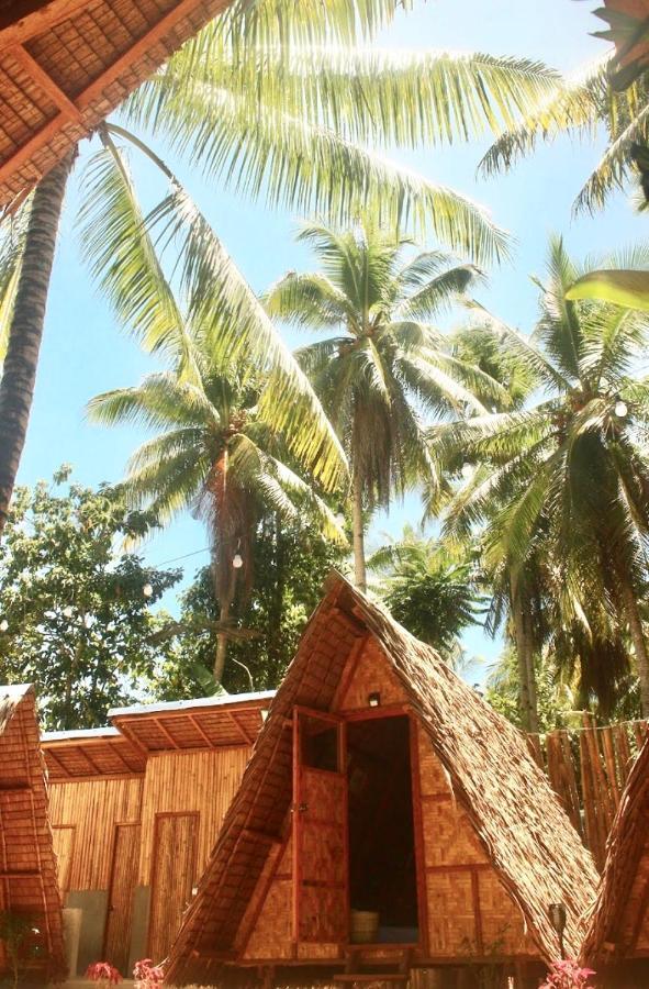 "Triangle Hut" Camp Fuego Siargao Hotel Catangnan Kültér fotó