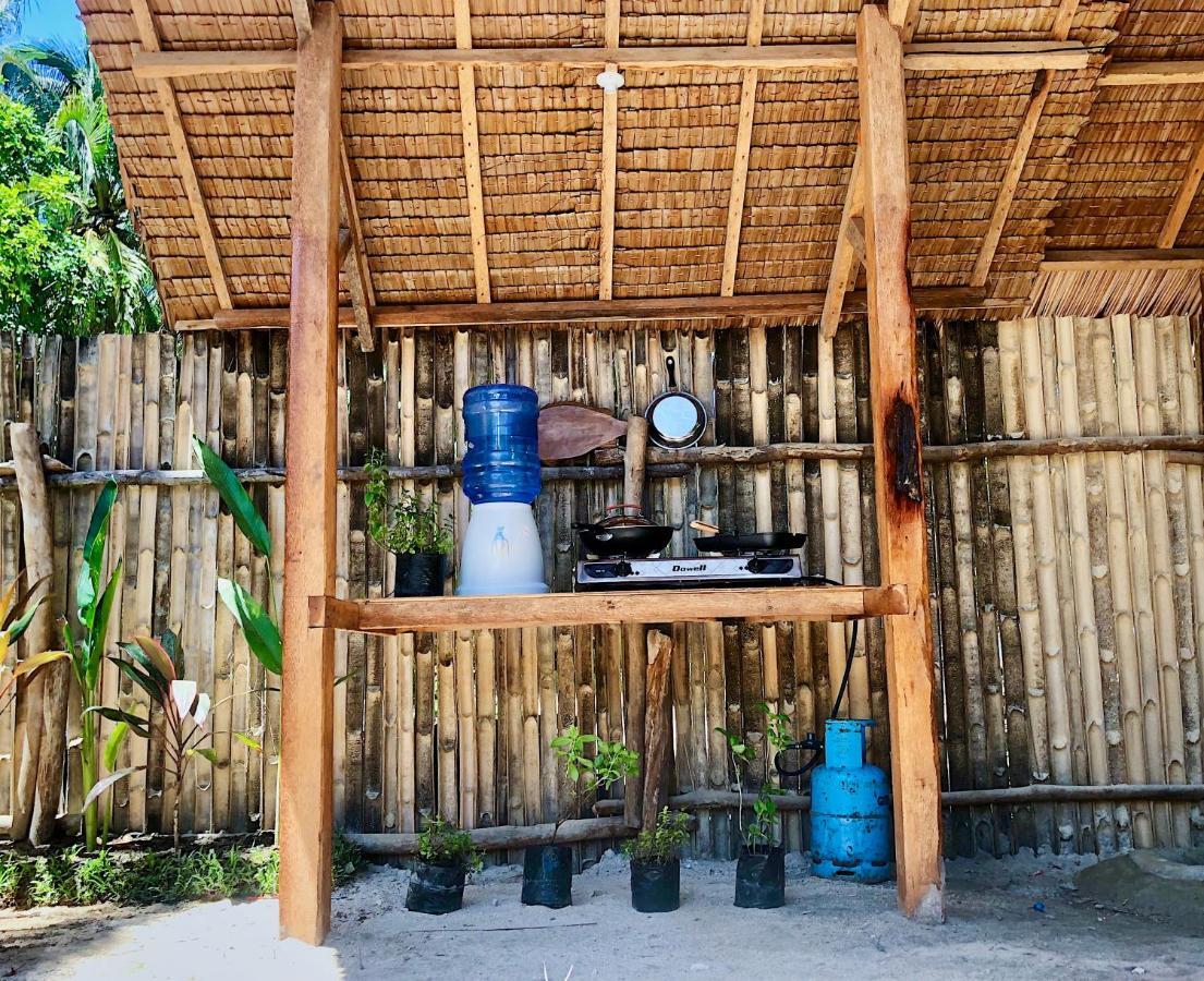 "Triangle Hut" Camp Fuego Siargao Hotel Catangnan Kültér fotó